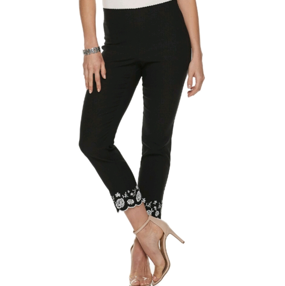 ELLE Mid Rise Skinny Pants